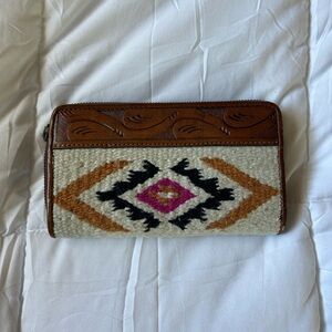 Ariat wallet